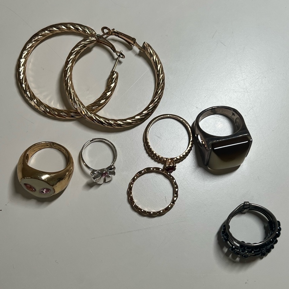 Jewelry Bundle - Picture 2 of 2